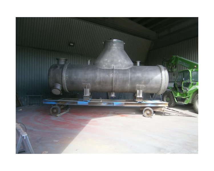 Particolare di grosse dimensioni granigliato pronto per la verniciatura